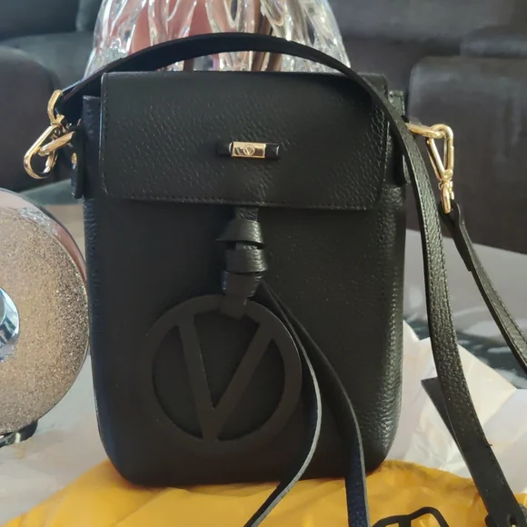 Valentino by Mario Women's gorgeous crossbody bag - Picture 2 of 15
